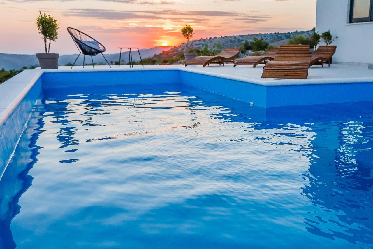 Villa Zlatno Sunce In The Hills Near Trogir Vrsine Экстерьер фото