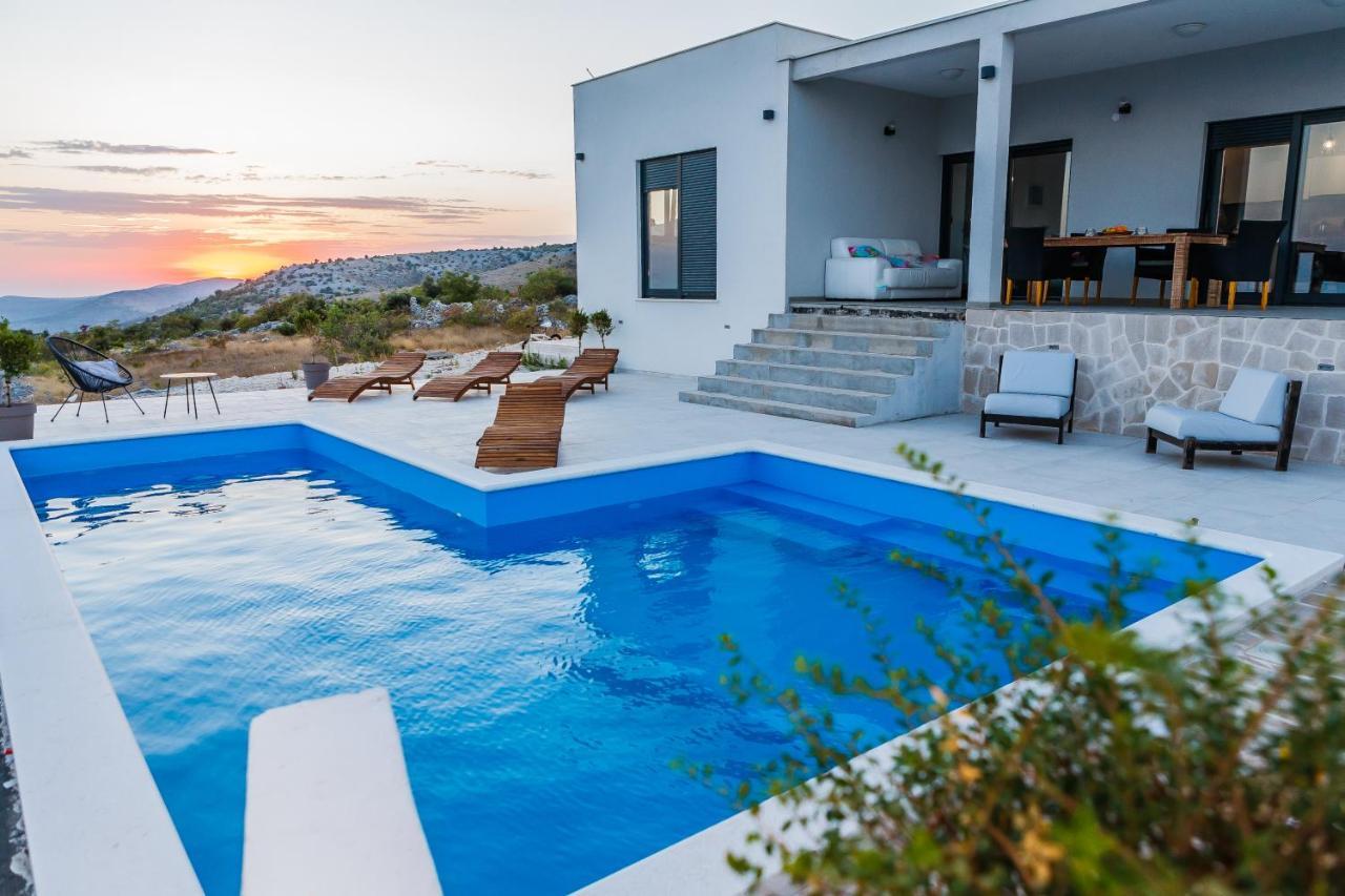 Villa Zlatno Sunce In The Hills Near Trogir Vrsine Экстерьер фото