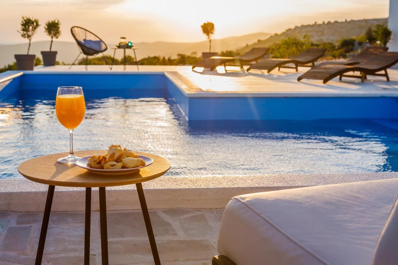 Villa Zlatno Sunce In The Hills Near Trogir Vrsine Экстерьер фото
